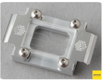 Интерфейс H для чипа и двух 4-х канальных коннекторов с торца чипа, Dolomite Microfluidics
